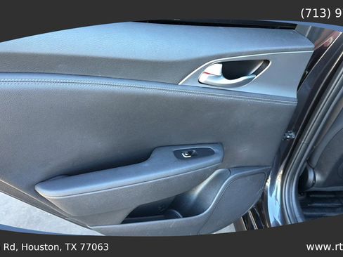 Used 2019 Kia Stinger GT image 27