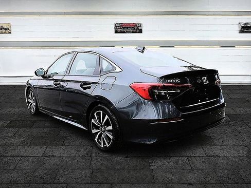 Used 2024 Honda Civic EX image 5
