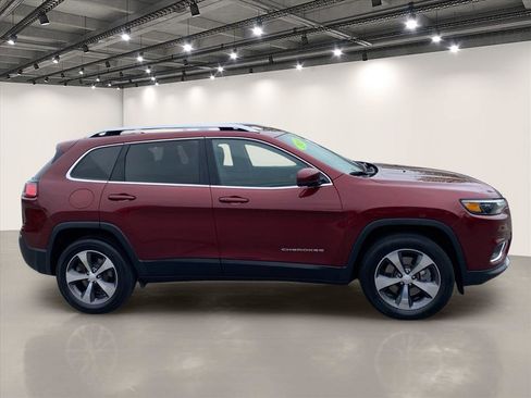 Used 2019 Jeep Cherokee Limited AWD/4WD image 8
