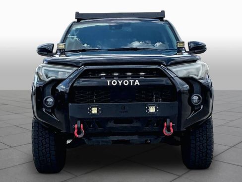 Used 2020 Toyota 4Runner SR5 Premium AWD/4WD image 4