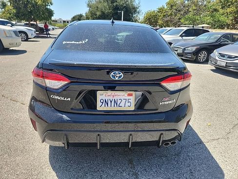 Certified 2024 Toyota Corolla SE w/ SE Package FWD image 4