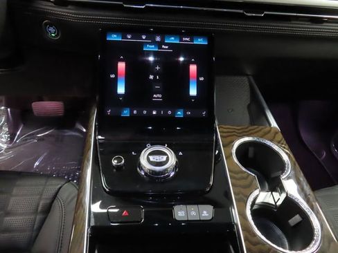 Certified 2025 Cadillac Escalade Sport Platinum w/ LPO, Floor Liner Package image 28