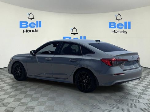 Used 2024 Honda Civic Sport image 3