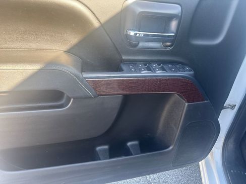 Used 2016 GMC Sierra 1500 SLE w/ SLE Value Package image 15