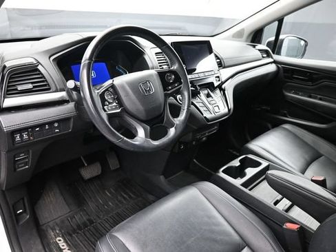 Used 2023 Honda Odyssey Touring image 14