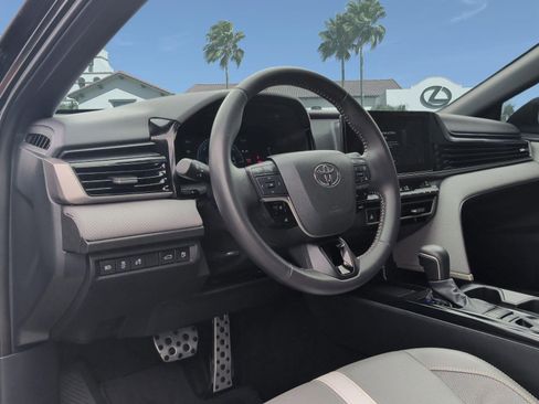 Used 2025 Toyota Camry SE w/ Convenience Package FWD image 12