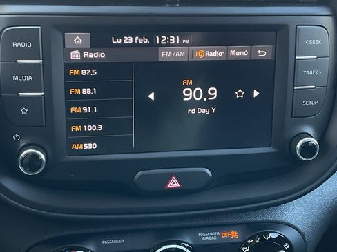 Used 2025 Kia Soul LX w/ LX Technology Package image 33