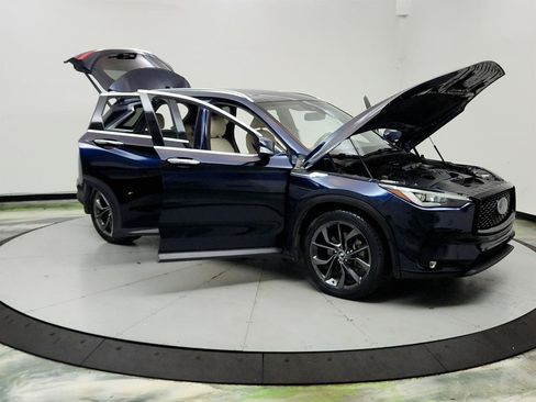 Used 2019 INFINITI QX50 Essential w/ Sensory Package FWD image 10