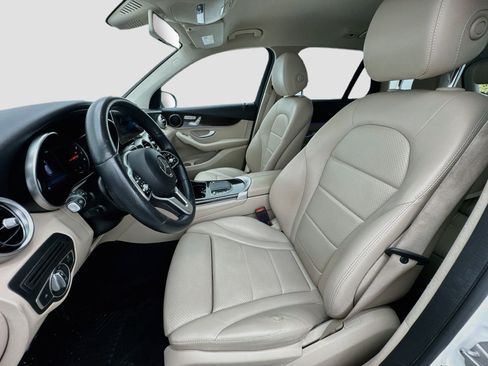 Used 2020 Mercedes-Benz GLC 300 4MATIC image 13