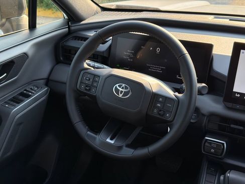 New 2026 Toyota RAV4 SE FWD image 28