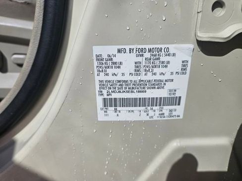 Used 2014 Lincoln MKX FWD w/ Walnut Swirl Wood Package image 29