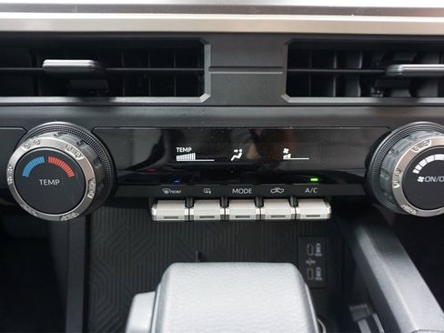 Used 2025 Toyota Tacoma SR5 image 13