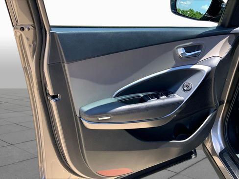 Used 2018 Hyundai Santa Fe Sport FWD image 22