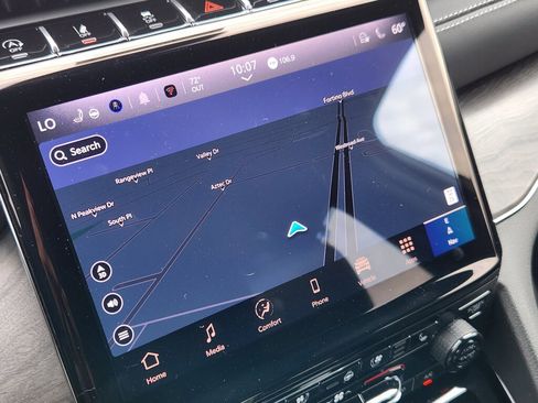 New 2025 Jeep Grand Cherokee Overland w/ Luxury Tech Group IV image 19