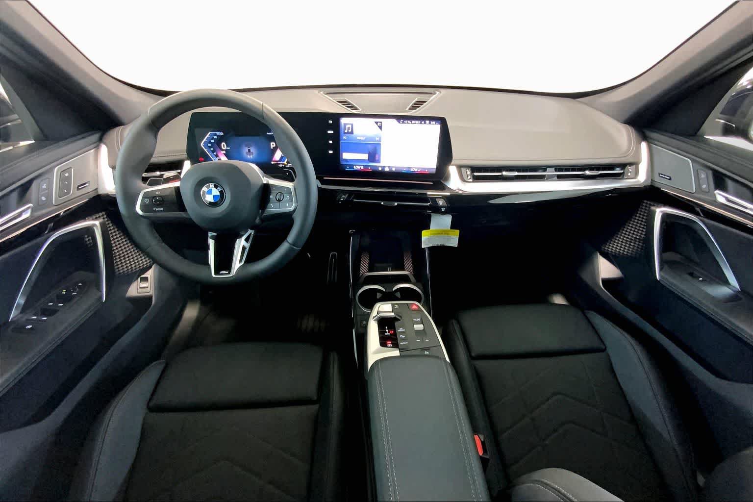 Used 2026 BMW X1 xDrive28i w/ M Sport Package AWD/4WD image 5