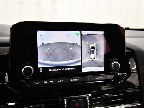 Used 2024 Nissan Pathfinder Rock Creek AWD/4WD image 24