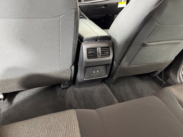 Certified 2026 Nissan Rogue SV FWD image 41