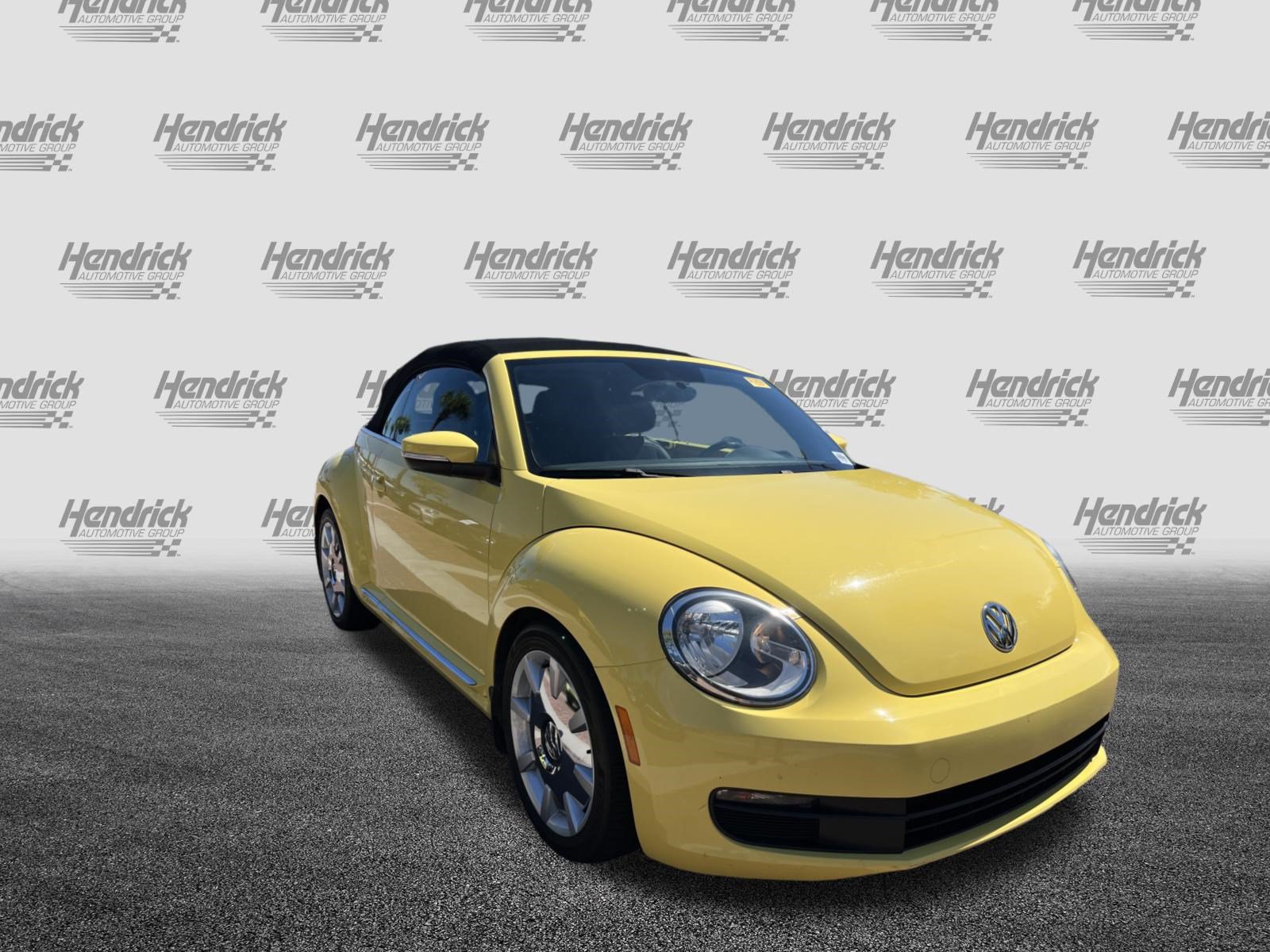Used 2013 Volkswagen Beetle 2.5 FWD image 2