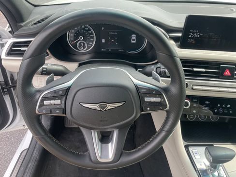 Used 2025 Genesis G70 2.5T RWD image 13