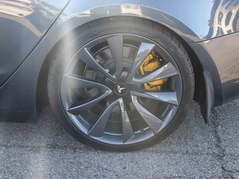 Used 2023 Tesla Model 3 Standard Range image 10