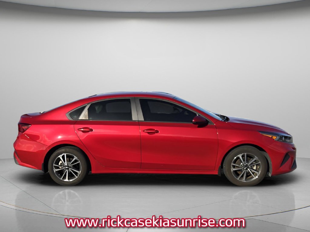 Used 2024 Kia Forte LXS FWD image 5