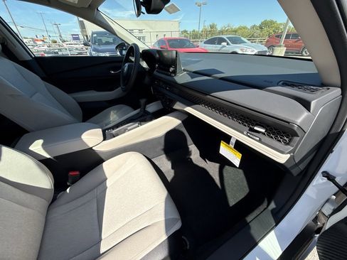 New 2025 Honda Accord SE image 43