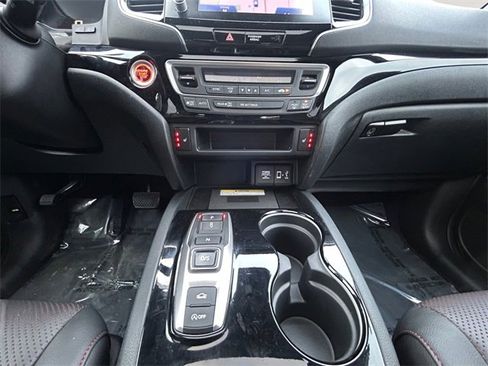 Used 2023 Honda Ridgeline Black Edition image 11