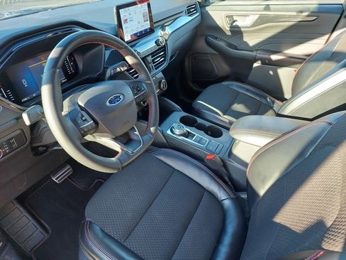 Used 2023 Ford Escape ST-Line w/ Cold Weather Package image 9