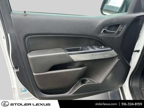 Used 2020 Chevrolet Colorado LT AWD/4WD image 16