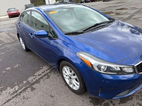 Used 2017 Kia Forte S image 9