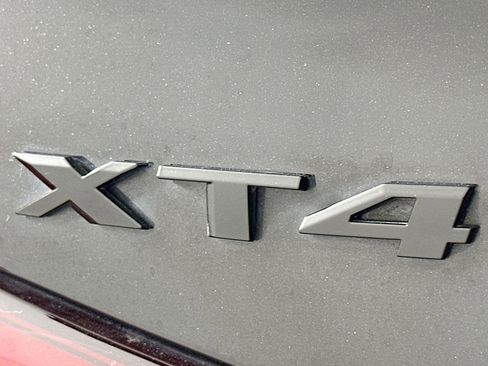 Used 2020 Cadillac XT4 Premium Luxury image 10