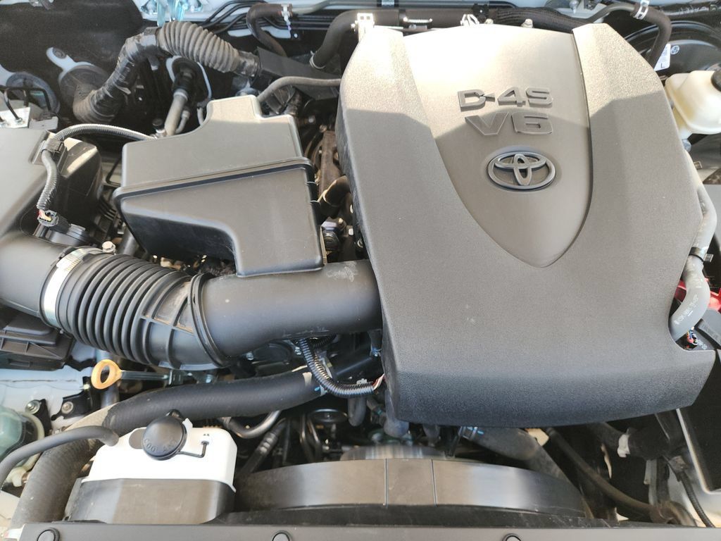 Used 2023 Toyota Tacoma SR RWD image 28