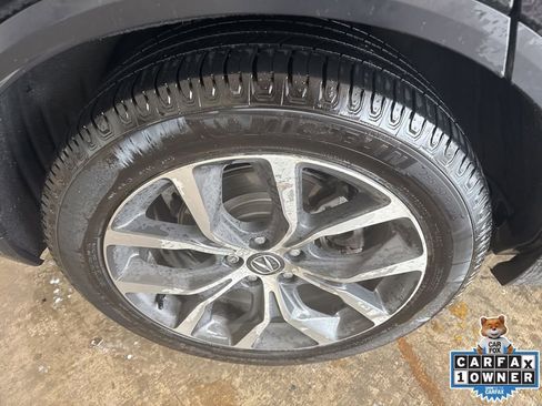 Used 2023 Acura MDX SH-AWD w/ Technology Package image 37