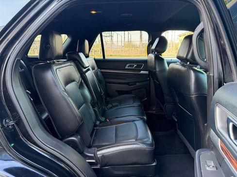 Used 2016 Ford Explorer Limited image 18