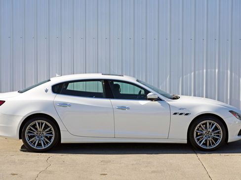 Used 2022 Maserati Quattroporte GT image 52