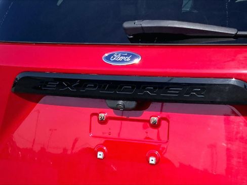 Used 2022 Ford Explorer ST w/ Equipment Group 401A AWD/4WD image 27