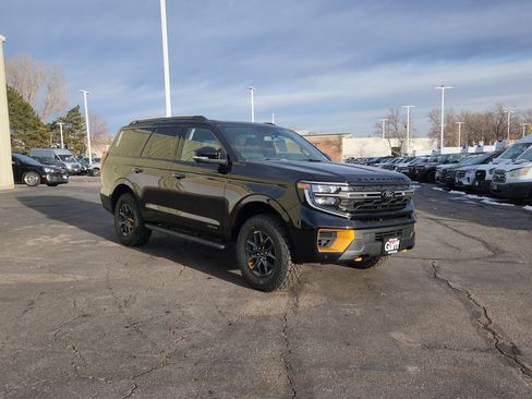 New 2025 Ford Expedition Tremor image 18