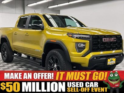 Used 2024 GMC Canyon Elevation w/ Convenience Package