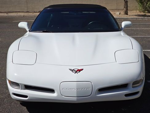 Used 2004 Chevrolet Corvette Convertible w/ Preferred Equipment Group RWD image 4