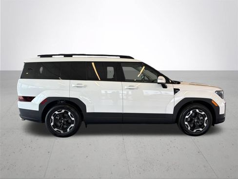 Used 2025 Hyundai Santa Fe SEL AWD/4WD image 5