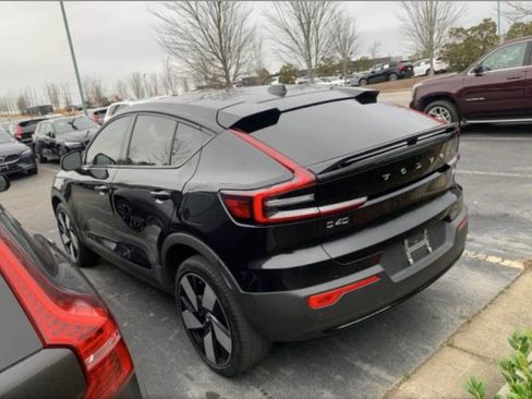 Used 2023 Volvo C40 P8 Recharge Ultimate image 2