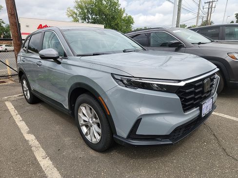 Used 2023 Honda CR-V EX image 2