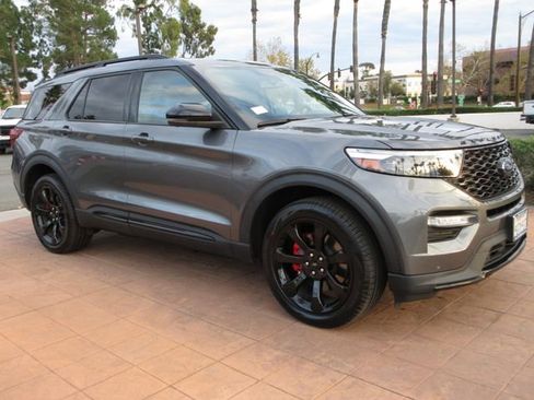 Certified 2023 Ford Explorer ST w/ Equipment Group 401A image 6