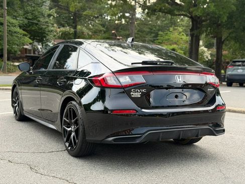 Used 2022 Honda Civic Sport image 4
