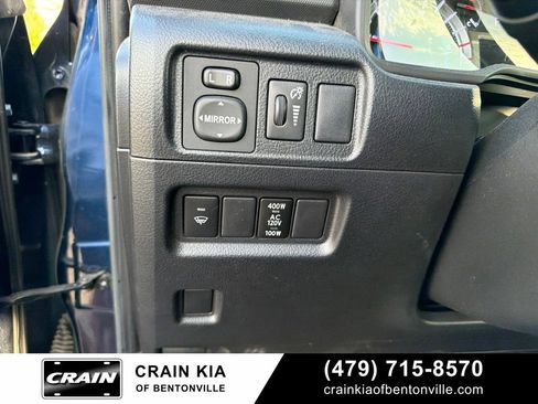 Used 2019 Toyota 4Runner TRD Off-Road AWD/4WD image 15