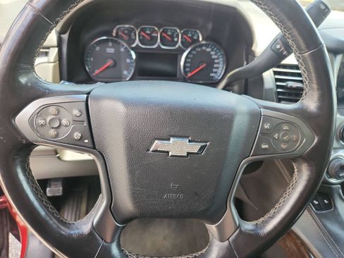 Used 2016 Chevrolet Suburban LT RWD image 13