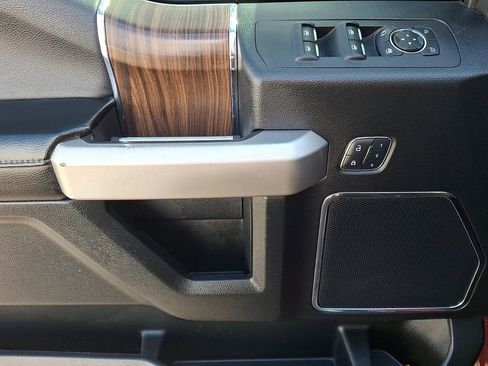 Used 2016 Ford F150 Lariat image 12