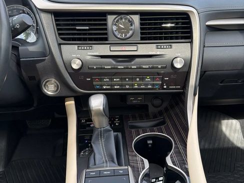 Used 2022 Lexus RX 350 AWD w/ Luxury Package image 17