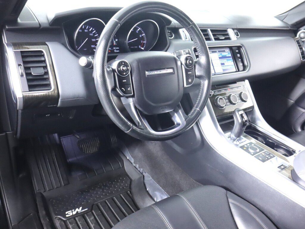 Used 2015 Land Rover Range Rover Sport SE AWD/4WD image 9