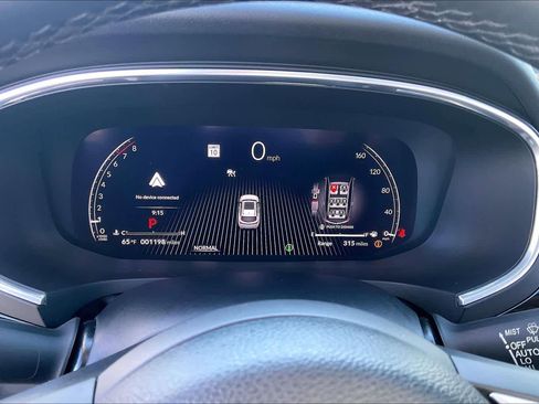 Used 2025 Acura MDX SH-AWD w/ Technology Package image 22